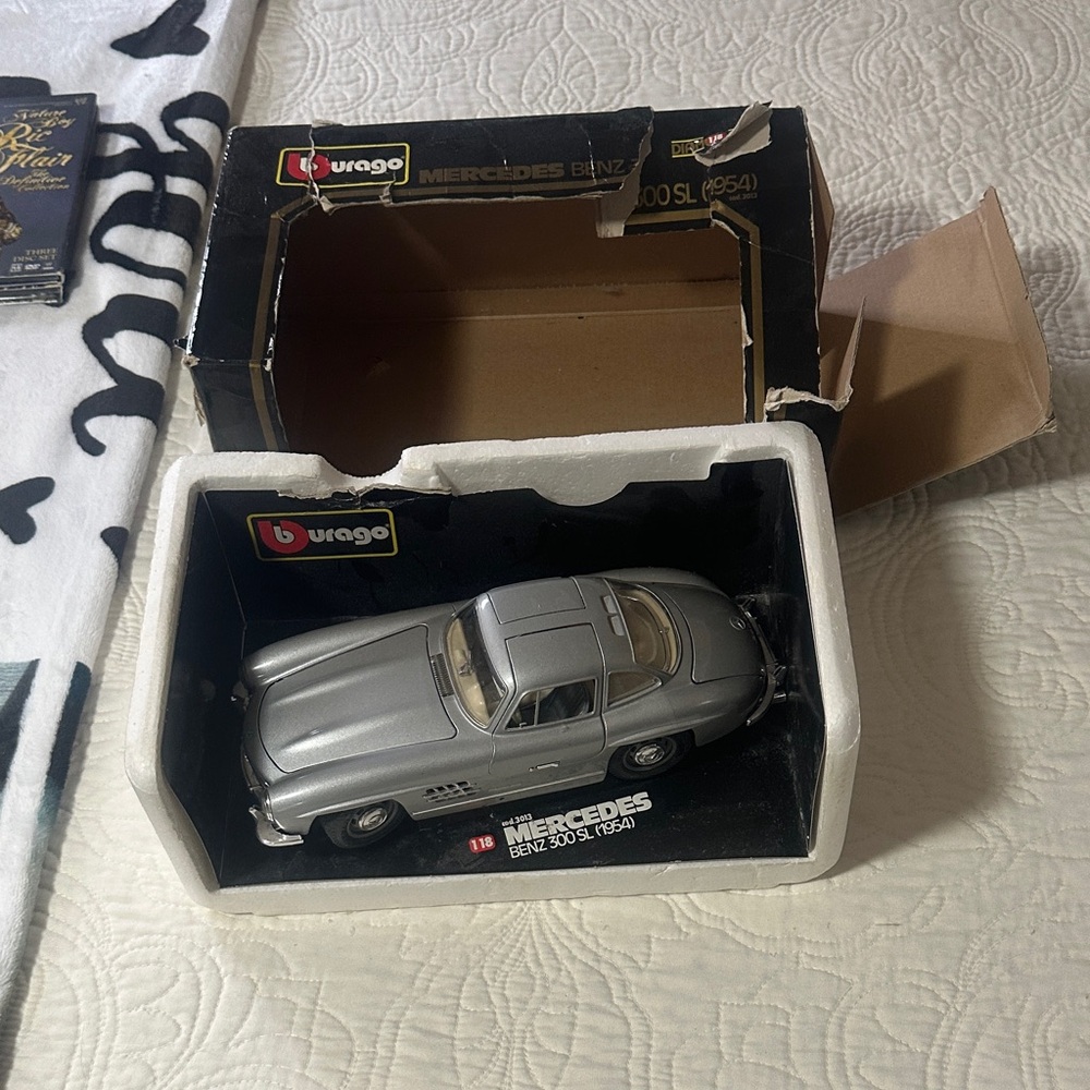 Silver 300 SL Model Car